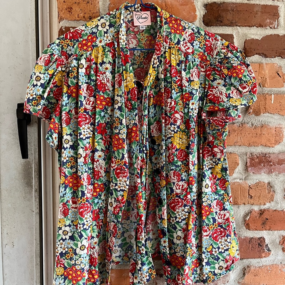 Heart of Haute Estelle blouse 1X floral print VGUC